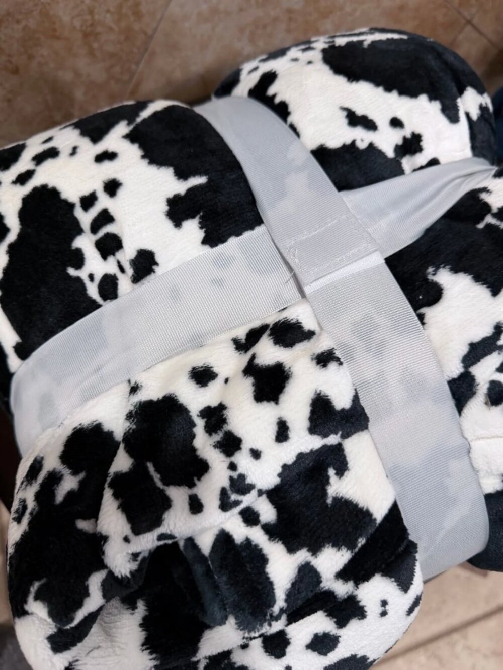 Queen size white cow print lightweight fleece blanket